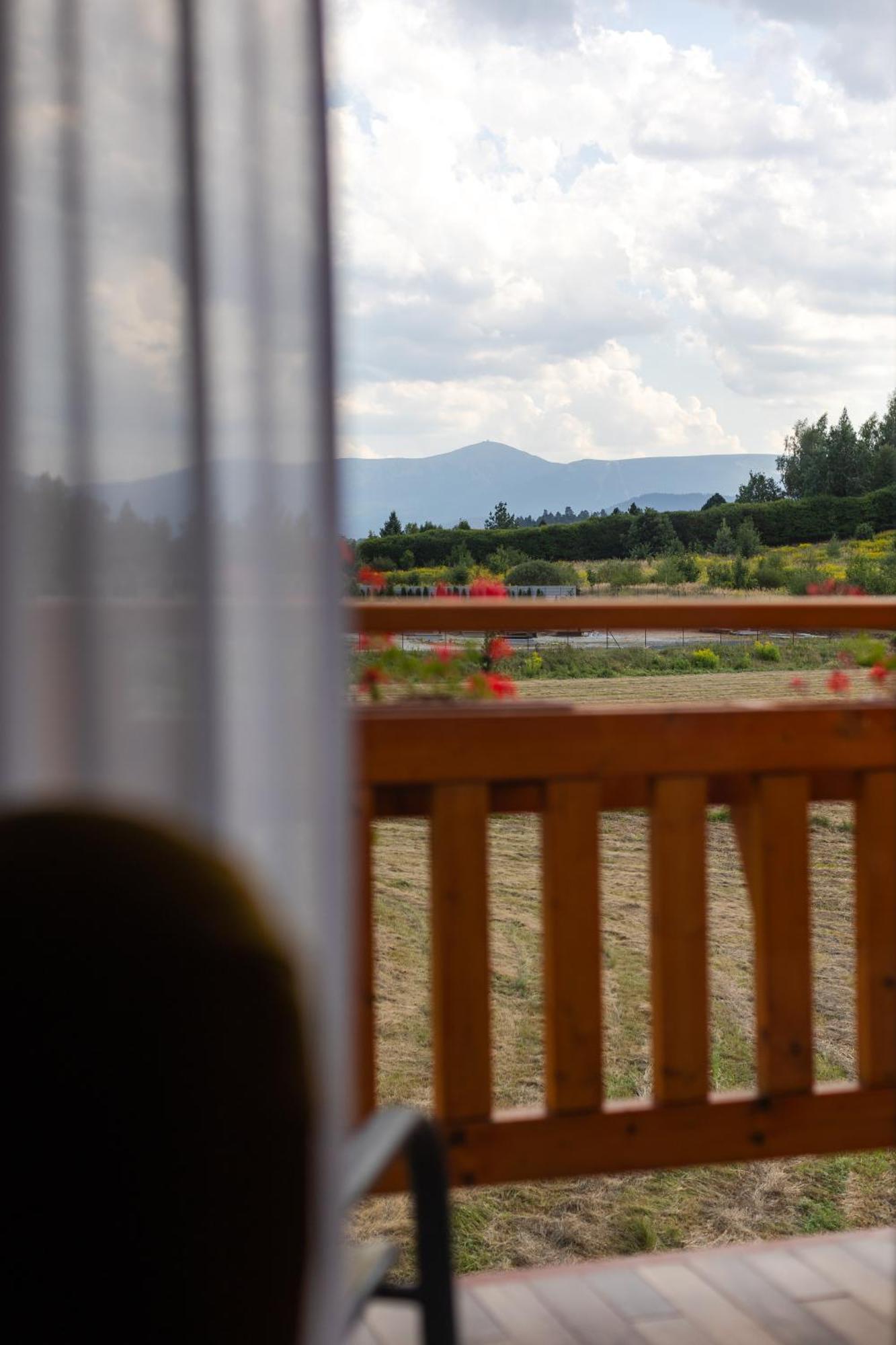 Mazurkowa - Z Widokiem Na Karkonosze I Sniezke, Darmowy Parking, Obok Restauracja Mazurkowa Chata Jelenia Góra Exteriör bild
